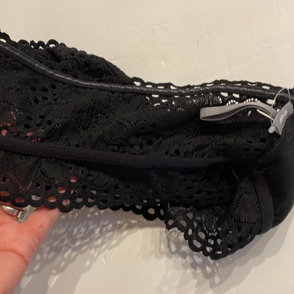 AERIE AE BLACK LACE UNPADDED Strapless BRALETTE Lacey boho festival Size Med - Picture 12 of 13